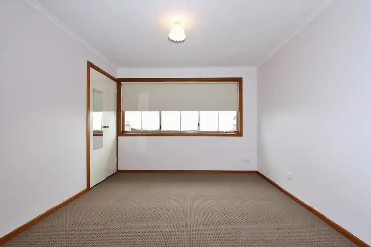Seventh view of Homely house listing, 15 Samaher Court, Endeavour Hills VIC 3802