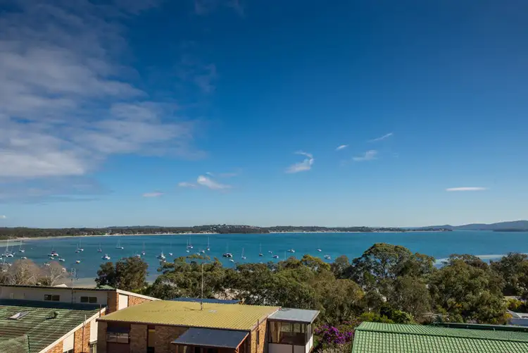15 Corrie Parade, Corlette NSW 2315