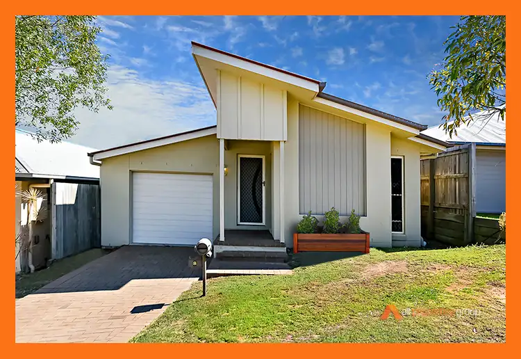 8 Benarkin Close, Waterford QLD 4133
