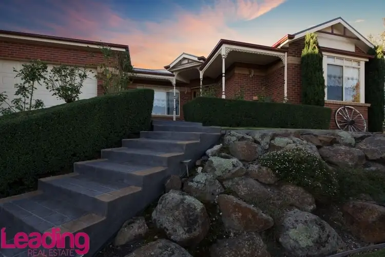 Second view of Homely house listing, 8 Bundanoon Avenue, Sunbury VIC 3429