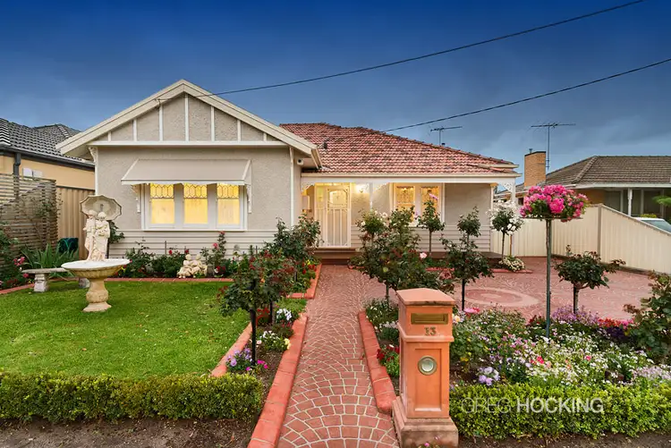 13 Bracken Grove, Altona VIC 3018