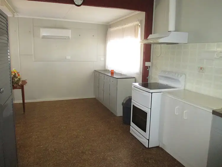 Sixth view of Homely house listing, 105 Sutcliff Street, Sea Lake VIC 3533