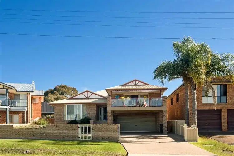 6 Ocean Road, Batehaven NSW 2536