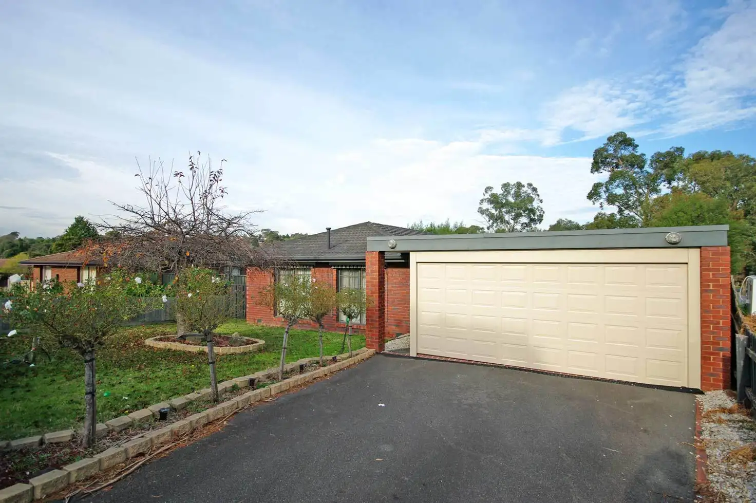 Main view of Homely house listing, 2 Bedford Court, Endeavour Hills VIC 3802