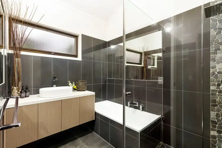 Fifth view of Homely house listing, 2/8 Thomas Street, Port Melbourne VIC 3207