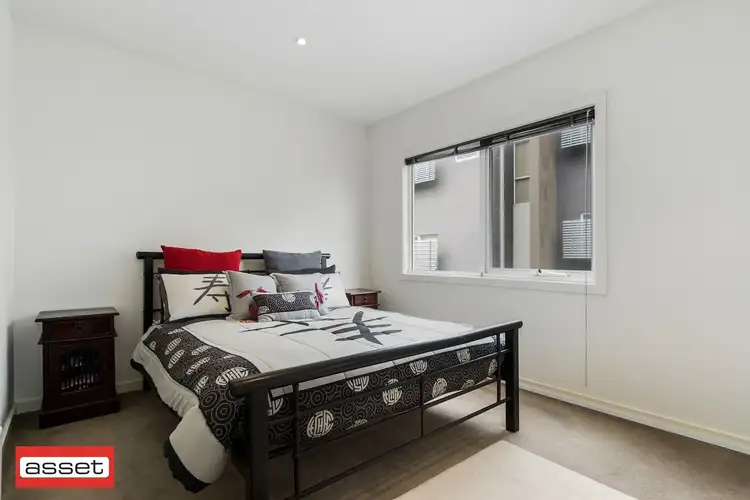 Fourth view of Homely townhouse listing, 8/107 Nepean Highway, Seaford VIC 3198
