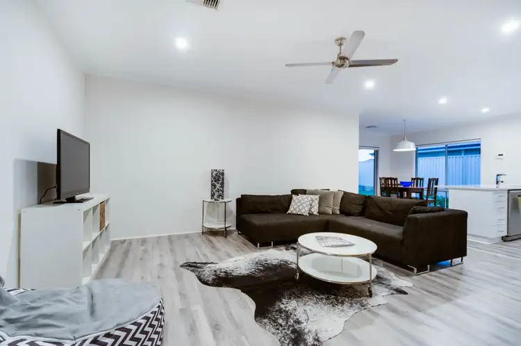 Fourth view of Homely house listing, 9 Templetonia Rise, Munster WA 6166