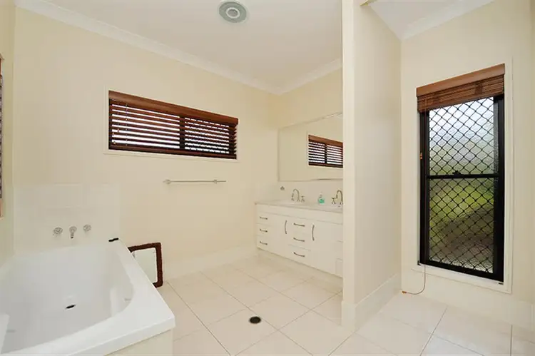 Sixth view of Homely house listing, 8 Bridget Crt, Beerwah QLD 4519