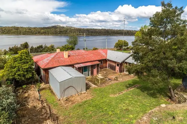 127 Gravelly Beach Road, Blackwall TAS 7275