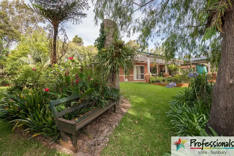 Seventh view of Homely house listing, 3 Hudson Place, Leschenault WA 6233