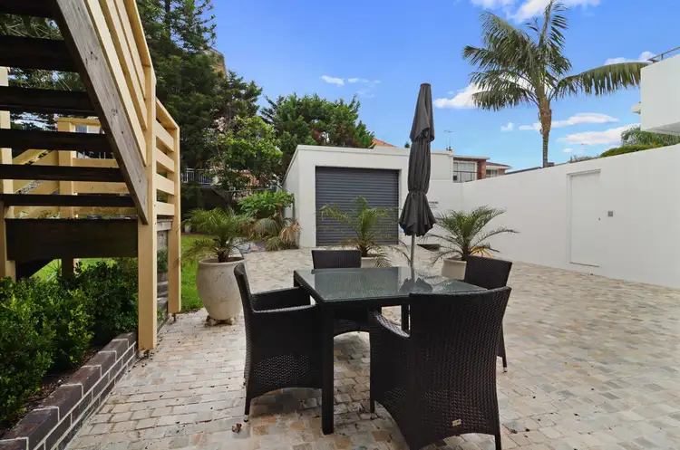 Third view of Homely apartment listing, 3/104 Ramsgate Avenue, Bondi Beach NSW 2026