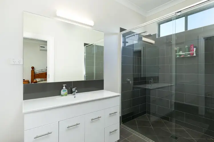 Seventh view of Homely house listing, 11 Akuna Avenue, Tallangatta VIC 3700