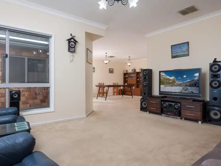 Fifth view of Homely house listing, 2 Dunlop Place, Ashmont NSW 2650