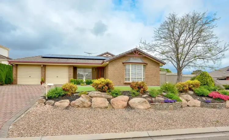 55 Riddoch Crescent, Woodcroft SA 5162