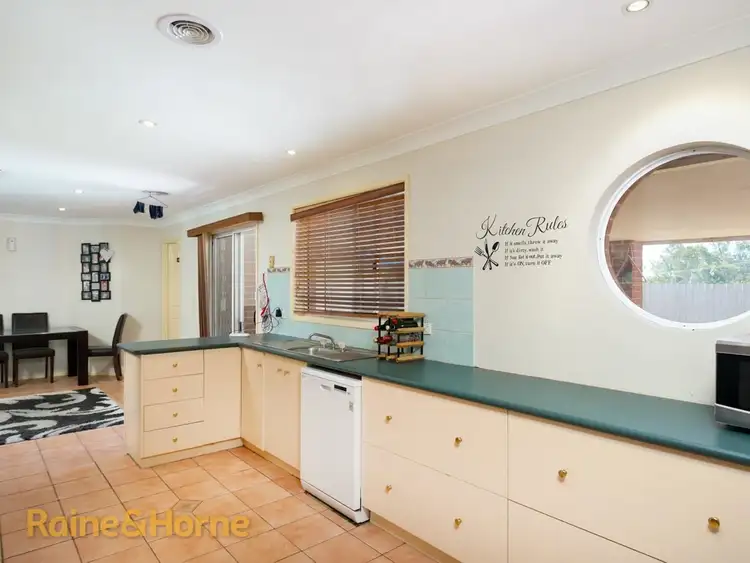 Fifth view of Homely house listing, 100 Veale Street, Ashmont NSW 2650