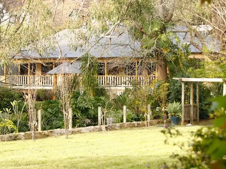 Second view of Homely house listing, 6 Lenori Road, Gooseberry Hill WA 6076