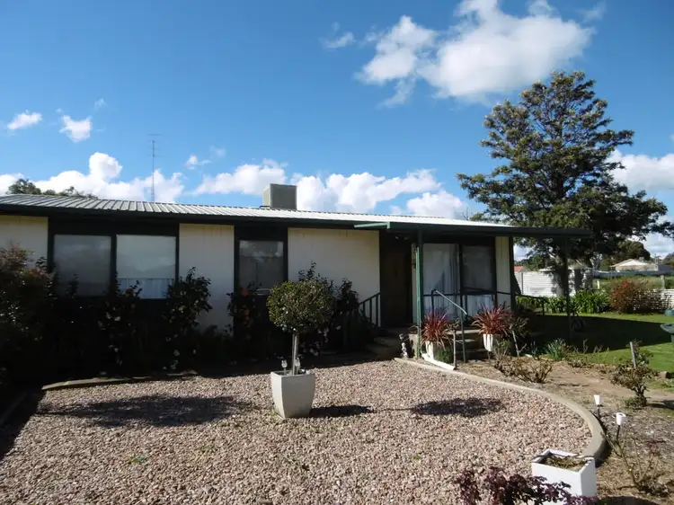13 Margaret Street, Jamestown SA 5491