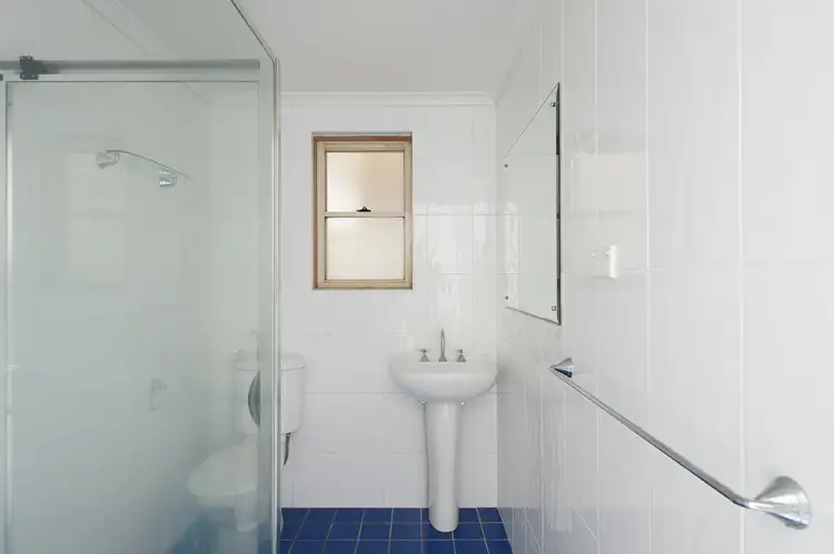 Fifth view of Homely unit listing, 1/37 Ocean View Drive, Wamberal NSW 2260
