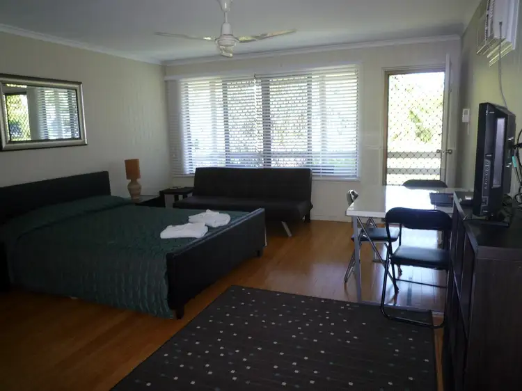 6/1 Shell Street, Urangan QLD 4655