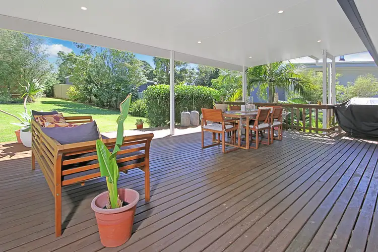11 Lockhart Avenue, Mollymook NSW 2539