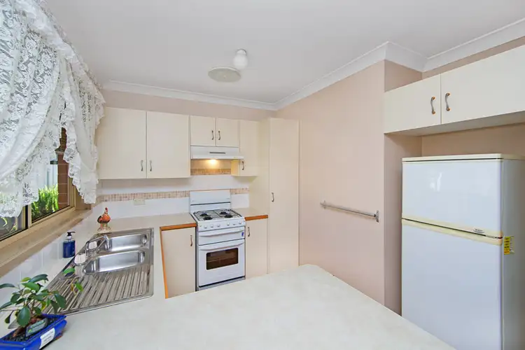 Third view of Homely house listing, 6 Betty Anne Place, Mardi NSW 2259