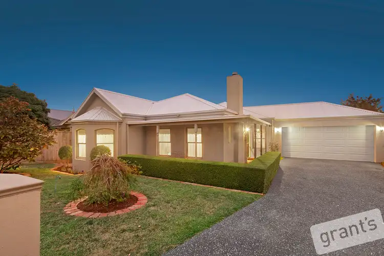 6 Meg Way, Berwick VIC 3806