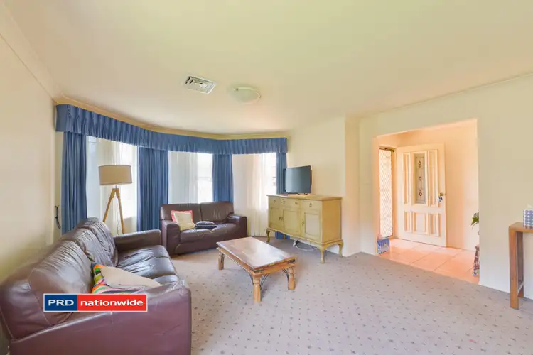Second view of Homely house listing, 5 Finch Place, Tamworth NSW 2340