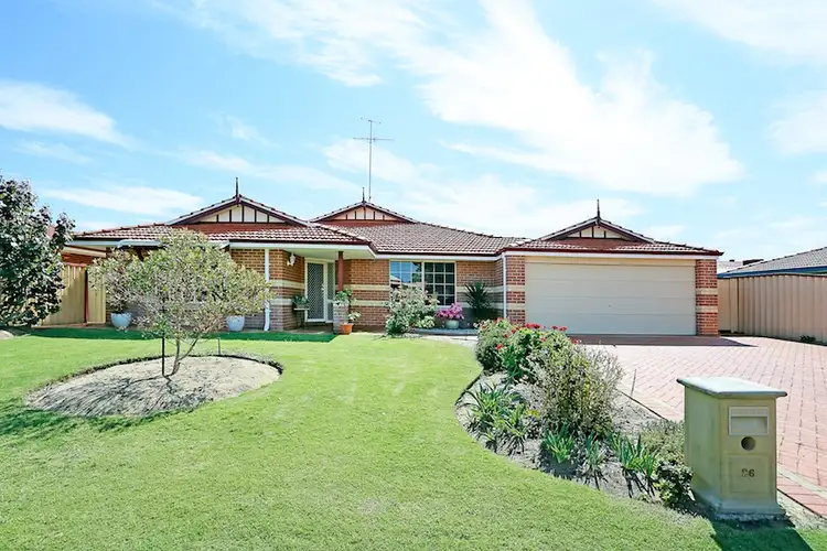 26 Suncrest Meander, Meadow Springs WA 6210