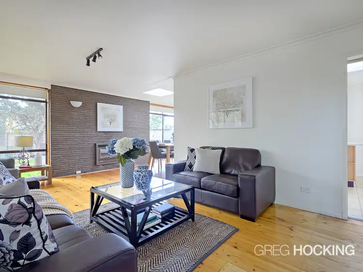 2 Warren Road, Mordialloc VIC 3195