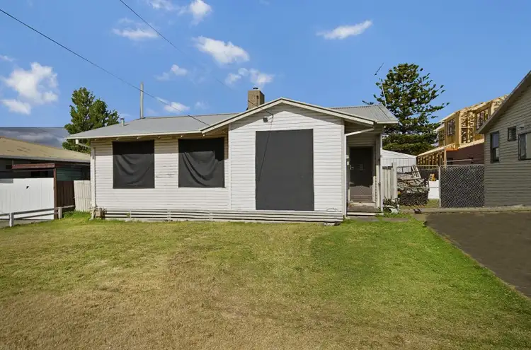 Second view of Homely house listing, 8 Gardenia Grove, Norlane VIC 3214