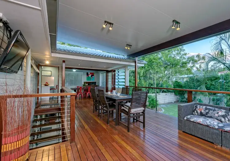 17 Bradnor Street, Carina QLD 4152