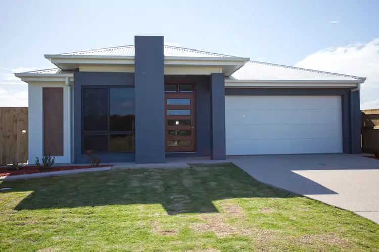 Second view of Homely house listing, 25 Primavera Boulevard, Beaconsfield QLD 4740