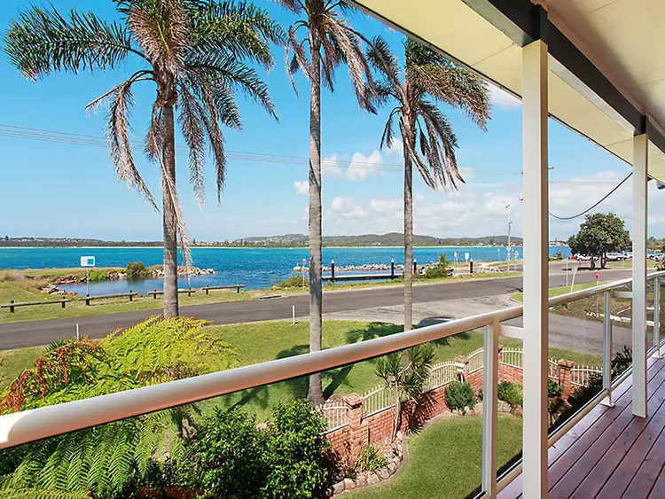193 Ungala Rd, Blacksmiths NSW 2281