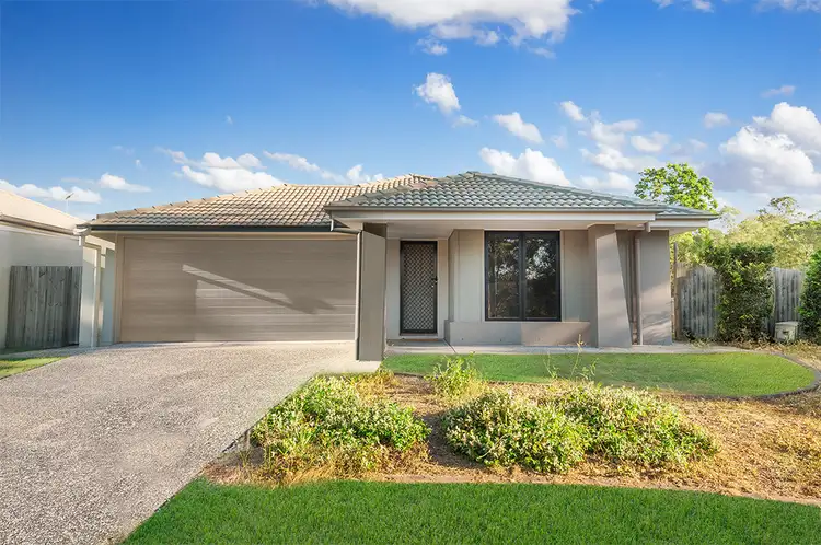 2 Lachlan Lane, Hillcrest QLD 4118