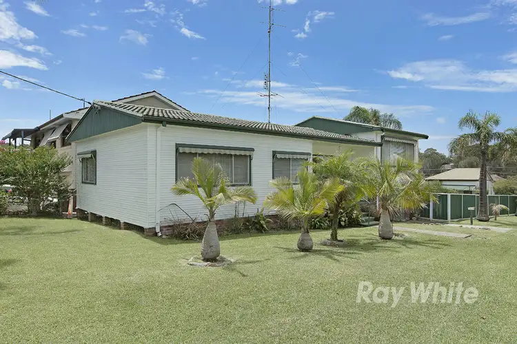 9 Otty's Lane, Fennell Bay NSW 2283