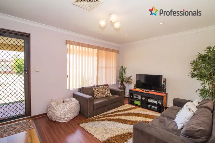 Second view of Homely house listing, 6 Gell Court, Kelmscott WA 6111