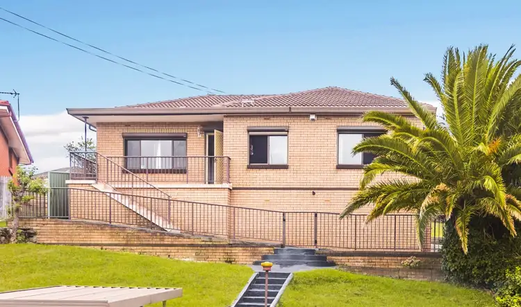 Main view of Homely house listing, 20 Karrabah Crescent, Lake Heights NSW 2502