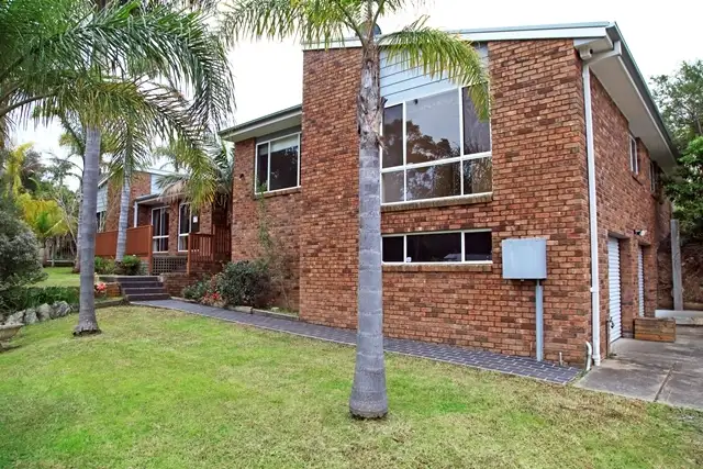 16 Escape Place, Malua Bay NSW 2536