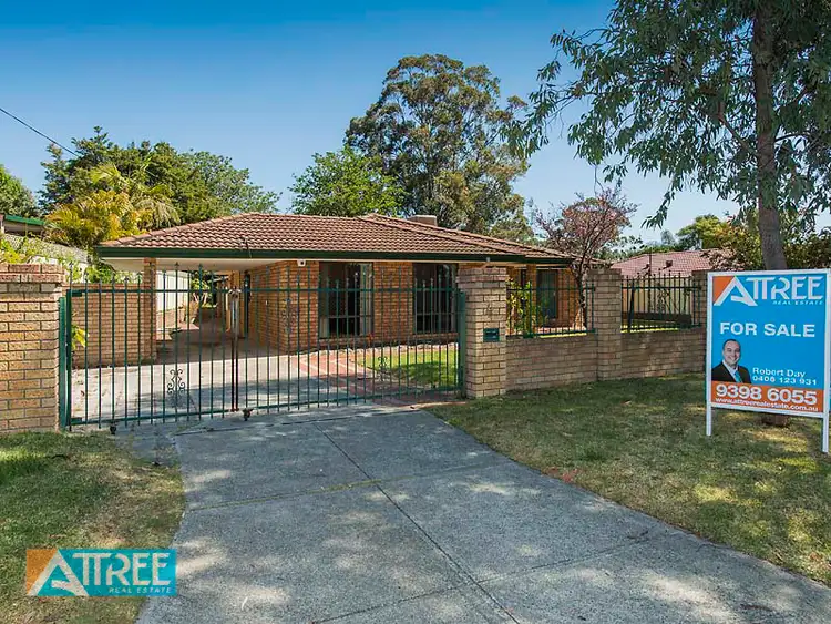 Seventh view of Homely house listing, 4 Parer Close, Thornlie WA 6108