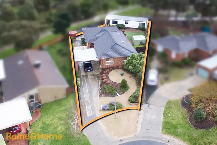 13 Pollard Place, Sunbury VIC 3429