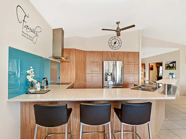 Second view of Homely house listing, 10 Stenhouse Court, Mount Low QLD 4818