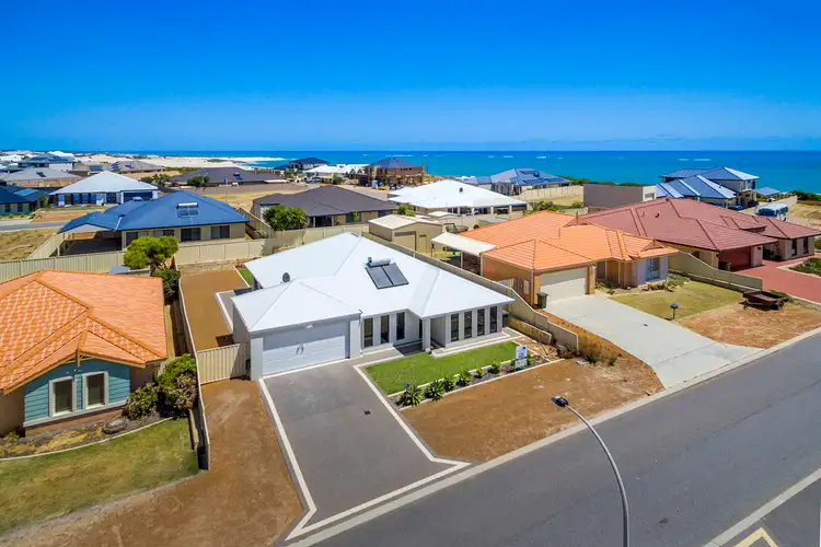 15 Flavio Crescent, Wandina WA 6530