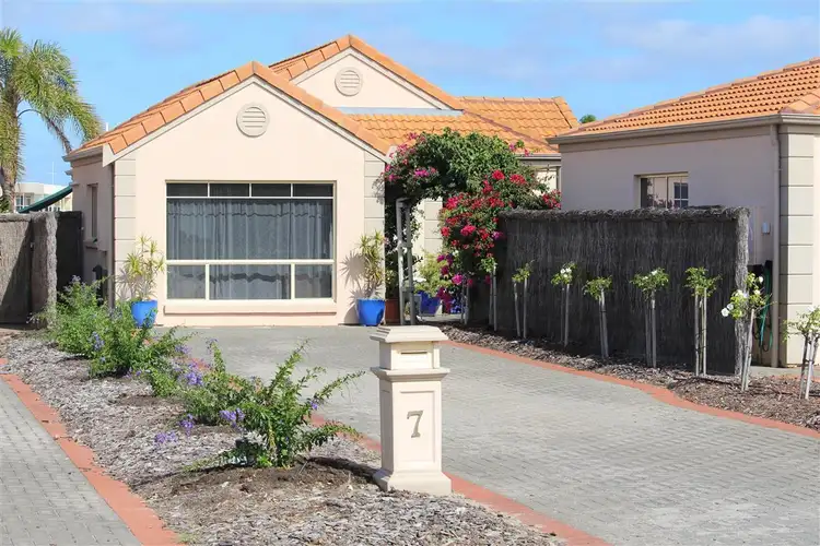 7 20 Laguna Drive, Port Lincoln SA 5606