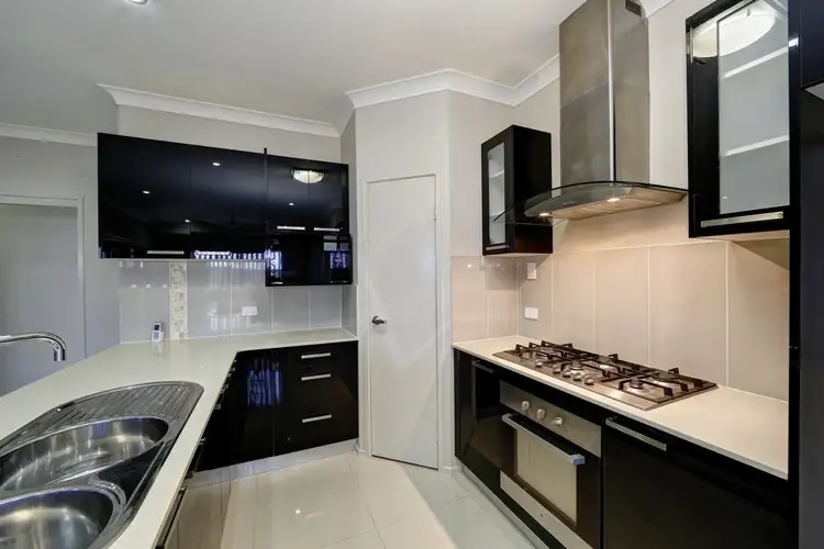 Fifth view of Homely house listing, 2 Villa Court, Ashfield QLD 4670
