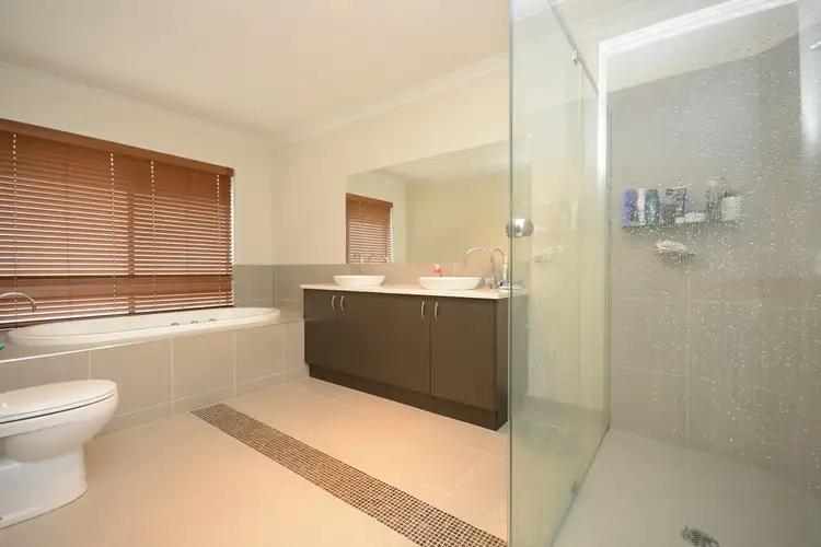 Fourth view of Homely house listing, 10 Birch Court, Bairnsdale VIC 3875