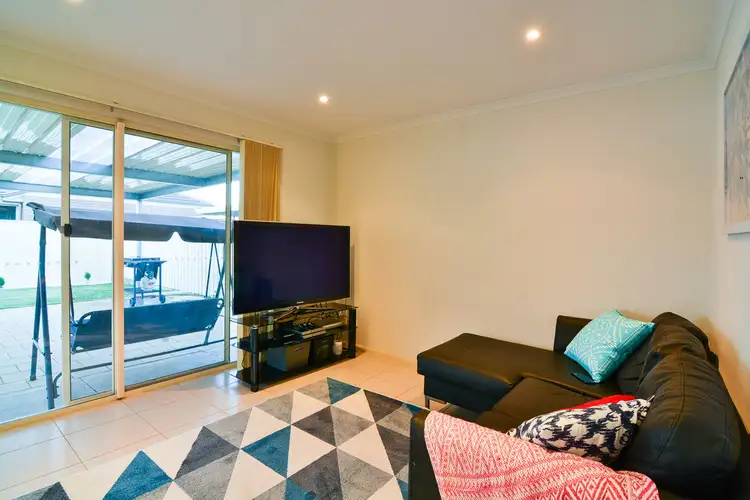 Fourth view of Homely house listing, 2 Karen Court, Morphett Vale SA 5162