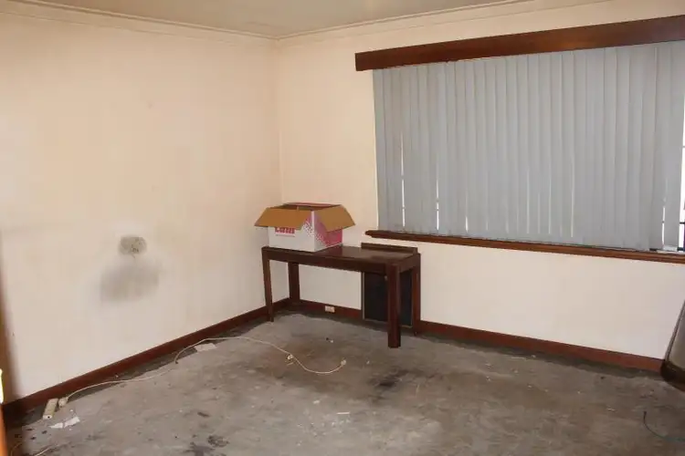Sixth view of Homely semi-detached listing, 279B Armadale Road, Kewdale WA 6105