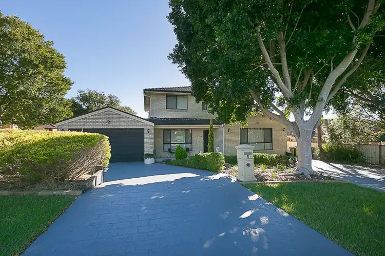 1 Gibson Close, Kanwal NSW 2259