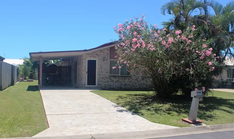 8 Robb Place, South Mackay QLD 4740