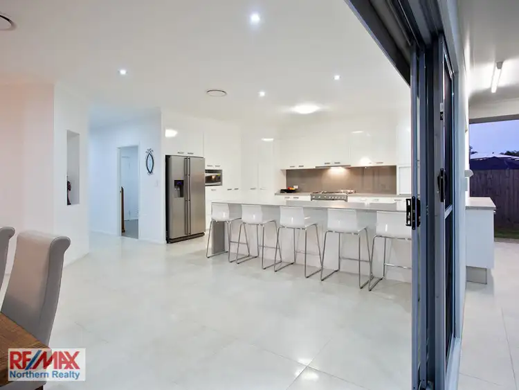 Sixth view of Homely house listing, 2 Gracie Court, Cashmere QLD 4500